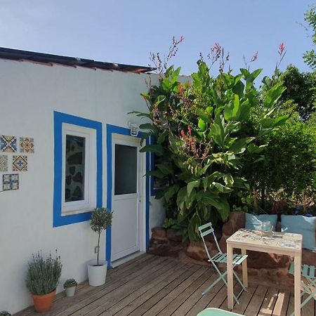 Nature's Retreat: Coastal Oasis with Modern Comforts Villa Silves Room photo